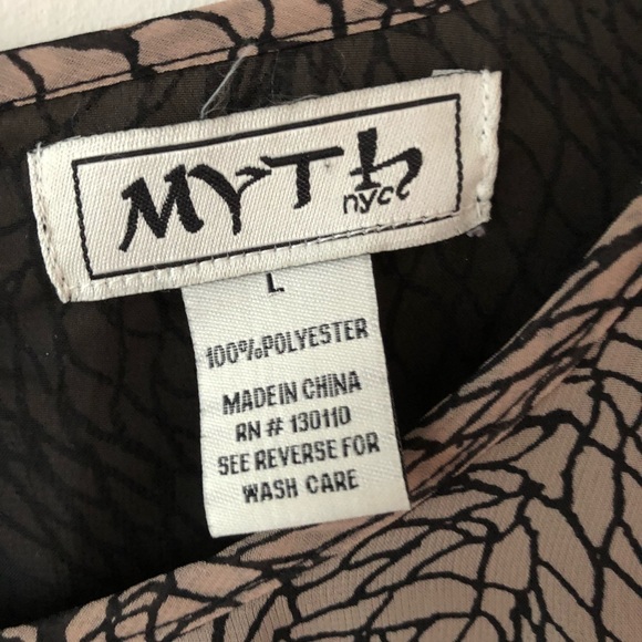 Cropped Blouse - Picture 3 of 4